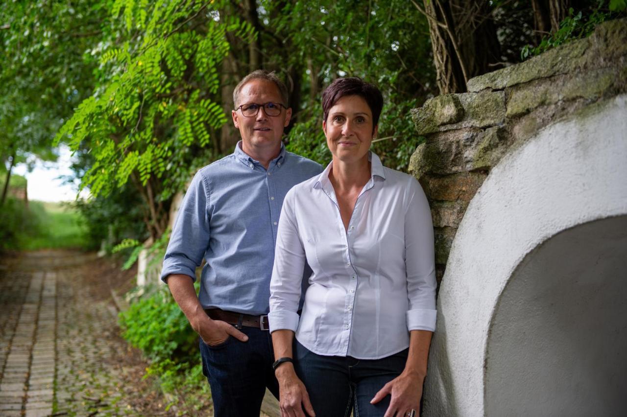 Weingut Breitenfelder Retz Exterior foto